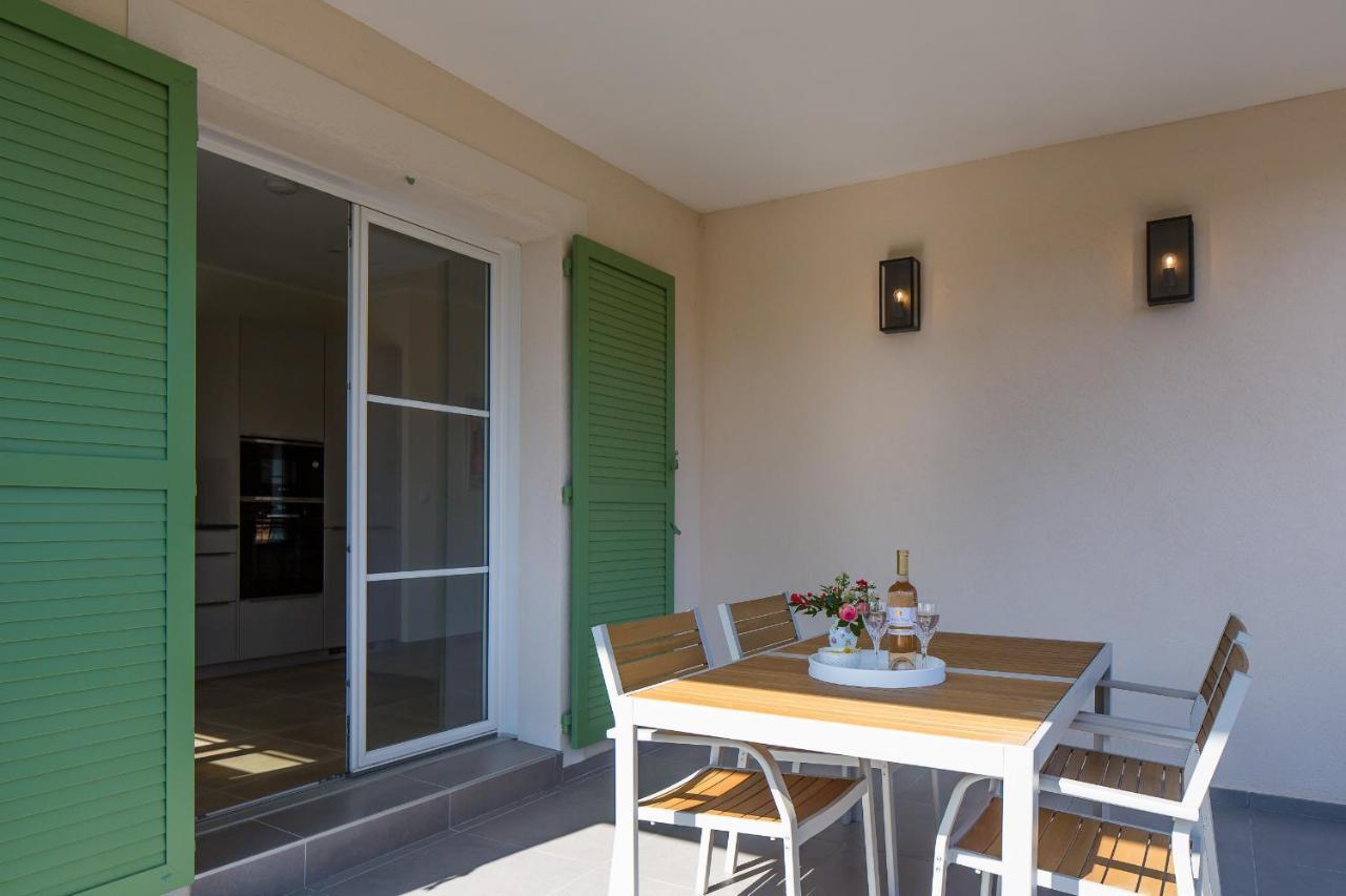 Luxurious And Spacious Apartment In The Heart Of The Cote D'Azur โรกฟอร์-เลส์-แปงส์ ภายนอก รูปภาพ